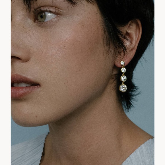 NWT Completed Works 💎 Cubic Zirconia & Gold Asymmetrical Crystal Drop Earrings - Picture 8 of 16